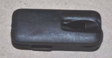 Giant fiche de câble avec trou