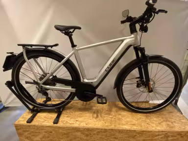 Cube Kathmandu Hybrid