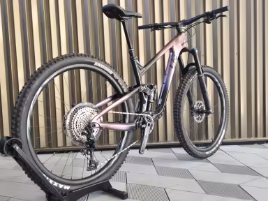 Liv Intrigue Adv Pro 29 2 .Z2.
