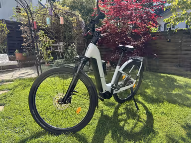 Cube Kathmandu Hybrid ONE 800