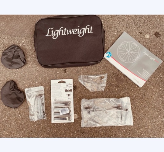 Lightweight, Radsatz Tubular "Standart C", inkl. Bereifung u. Radtasche mit Zubehör. OCC.