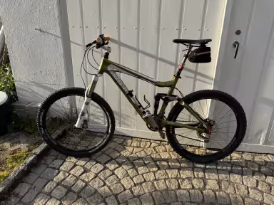 TREK Fuel EX 8