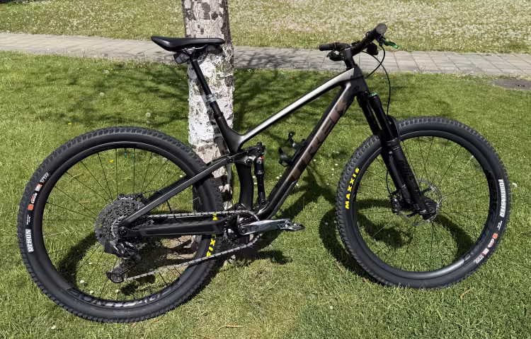 TREK Fuel 9.8 Ex