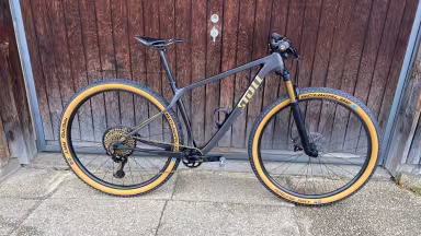 Stoll R1