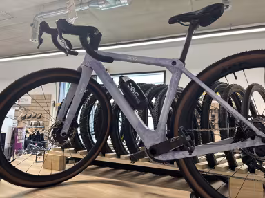 TREK Checkmate Slr F/S M Matte Black/Matte Deep Smoke