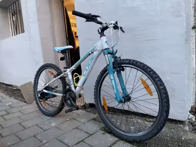 Cube Acid Racer