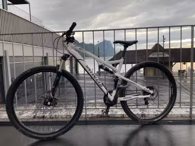SPECIALIZED Comp