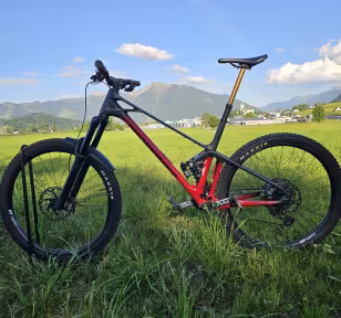 Mondraker Foxy Carbon R
