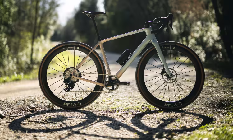 Avona Gravel Bike Callis Rival 1X13 M