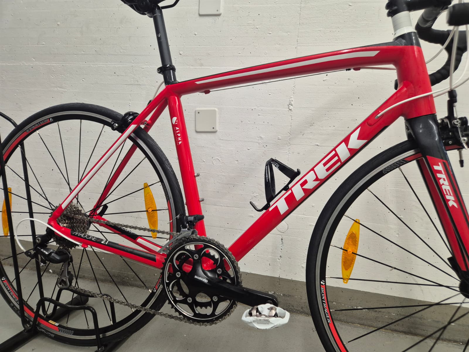 2013 TREK Madone 2.1 zu verkaufen - Occasion, Rot, 56cm - Luzern
