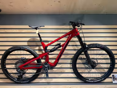 Nukeproof Mega Carbon Pro