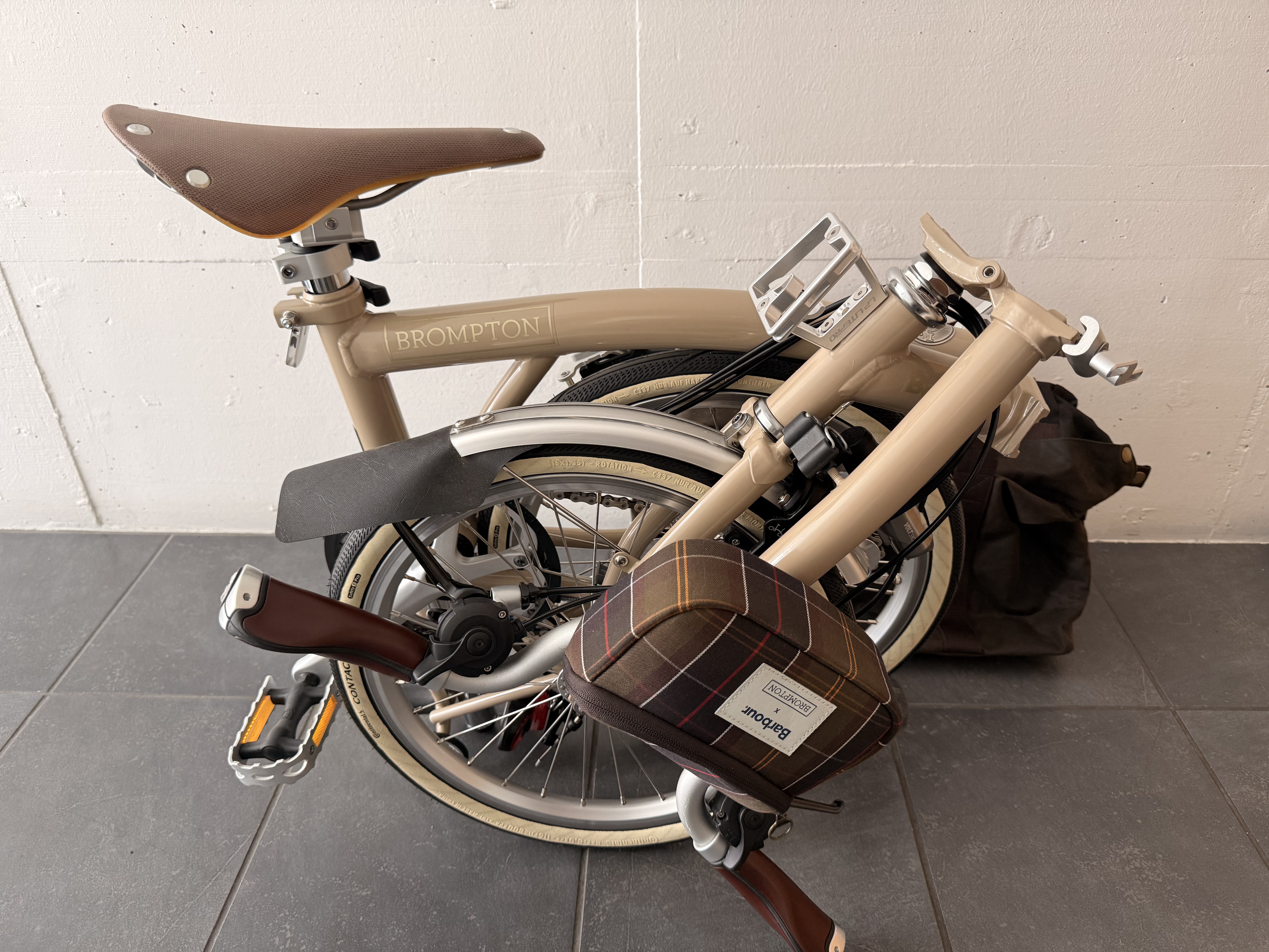 2022 Brompton X Barbour for sale - New, Brown, one size - Vaud