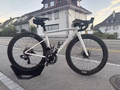 SPECIALIZED S-Works Tarmac SL8 – SRAM Red eTap AXS