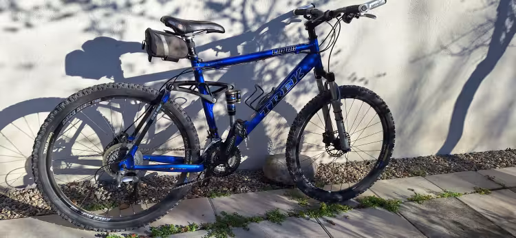 TREK Liquid 20 Fully