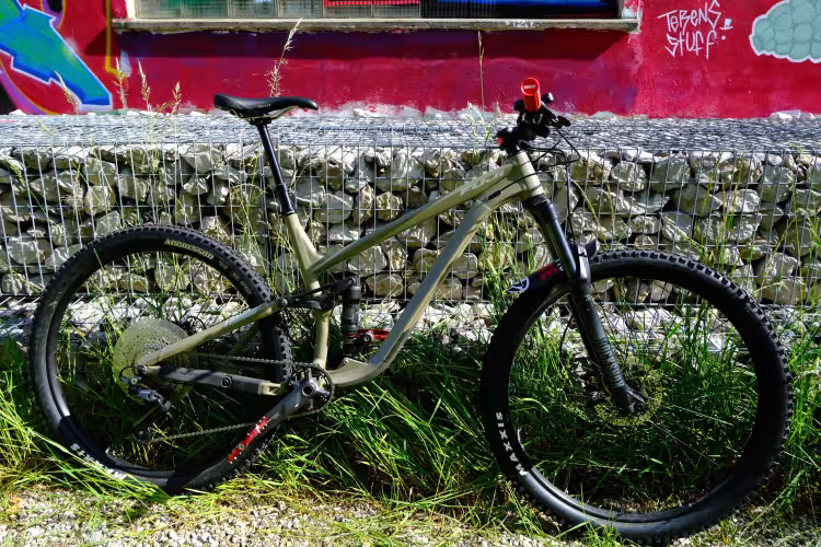 Fuji Rakan 29 1.5