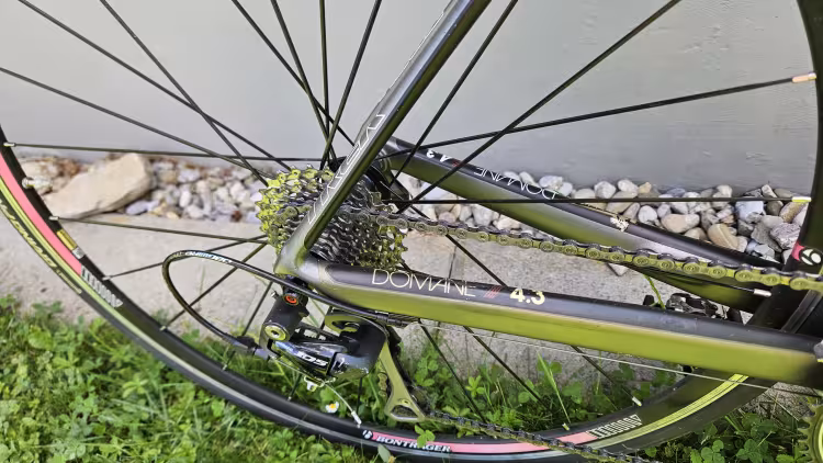 TREK Domane 4.3