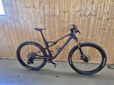 Orbea OIZ M-PRO AXS