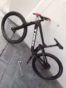 TREK Slash 9.7