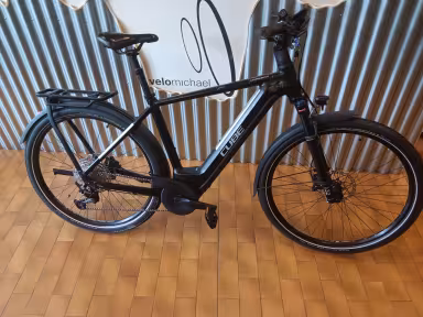 Cube Kathmandu Hybrid Exc 750
