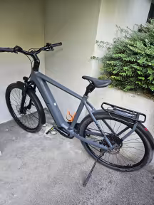 Cube Kathmandu Hybrid ONE 800