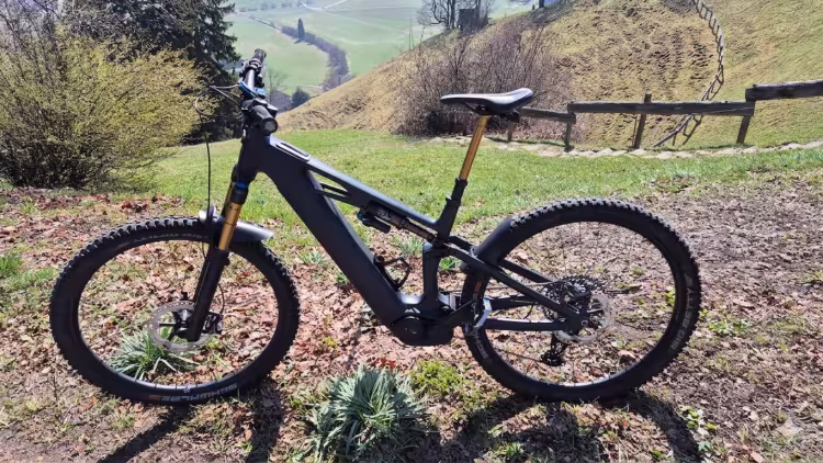 Cube Stereo Hybrid ONE44 HPC AT 800