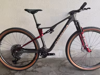 Orbea Oiz Flight Attendant