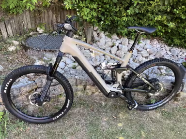 Cube Stéréo Hybrid 160 Hpc 27.5