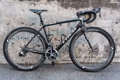 TREK Madone 7 Series