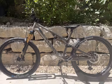 Canyon Neuron Cf9