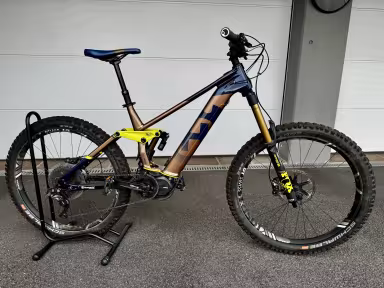 Husqvarna Hard Cross Hc9