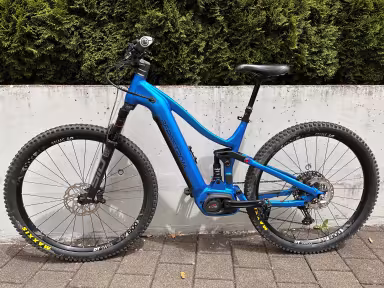 Bergstrom XCV 869