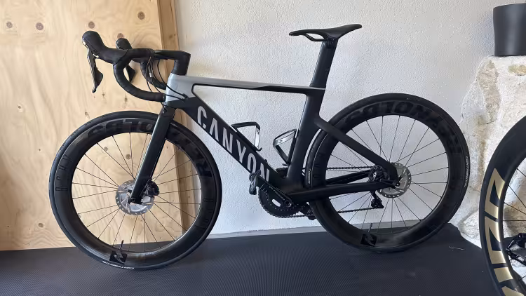 Canyon Aeroad CF SL 8 Disc