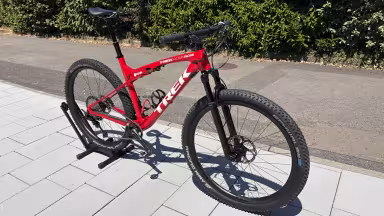 TREK Supercaliber 9.8 Gen 1