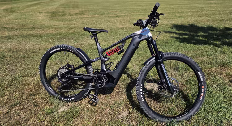 Cannondale Motera Neo Carbon Lt1