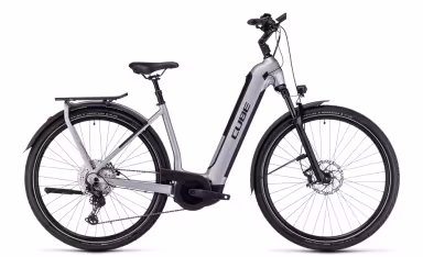Cube Kathmandu Hybrid Exc 750