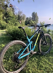 TREK TOP FUEL 9.8 XT
