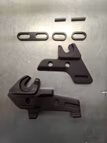 Komenda Neo trekking dérailleur à moyeu axe de cadre