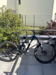 GT Force Carbon Pro Le