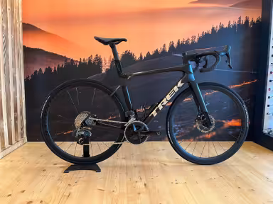 TREK Madone SL 6 AXS Gen 8