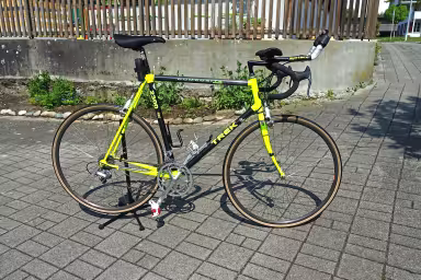 TREK 2300 Composite
