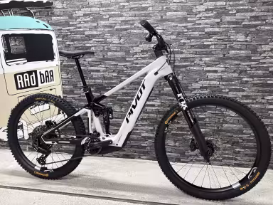 Pivot Shuttle LT
