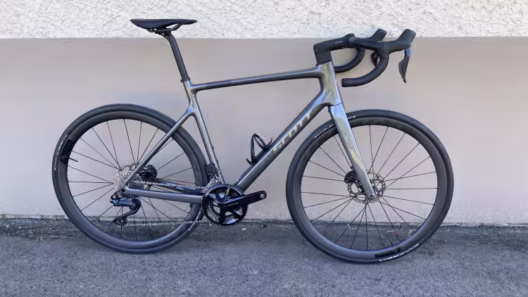 SCOTT Addict 30