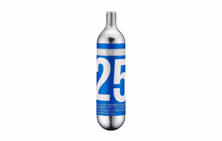 Giant cartouche CO2 25G (2 pièces)