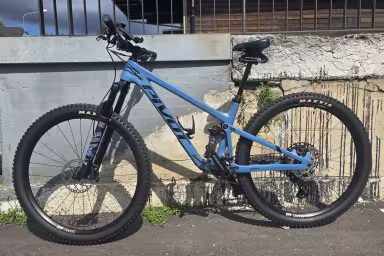 Pivot Trail 429 (Xt)