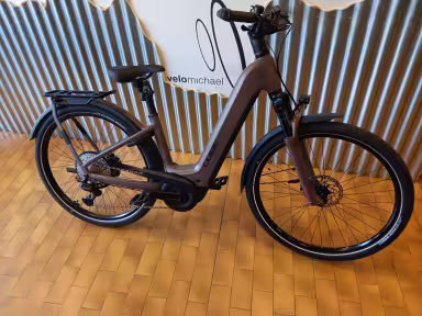 Cube Kathmandu Hybrid ONE 800