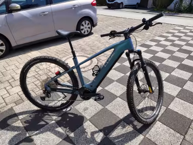 Cube Réaction Hybrid 750