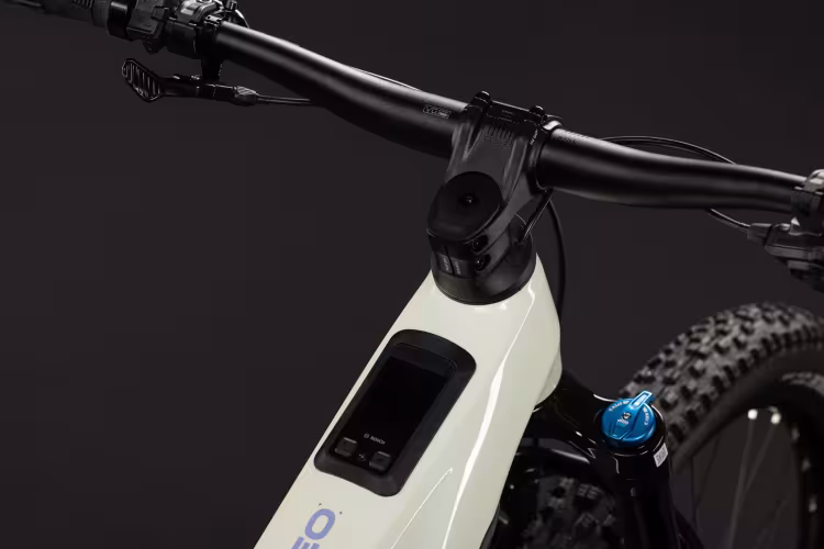 Cube Stereo Hybrid ONE44 HPC Race 800