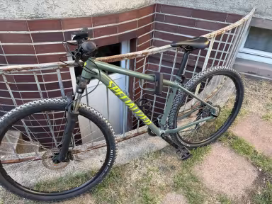 SPECIALIZED Rockhopper