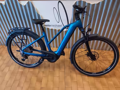 Cube Touring Hybrid Pro 800