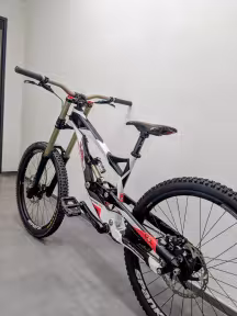 YT Industries Tues 2.0 Pro